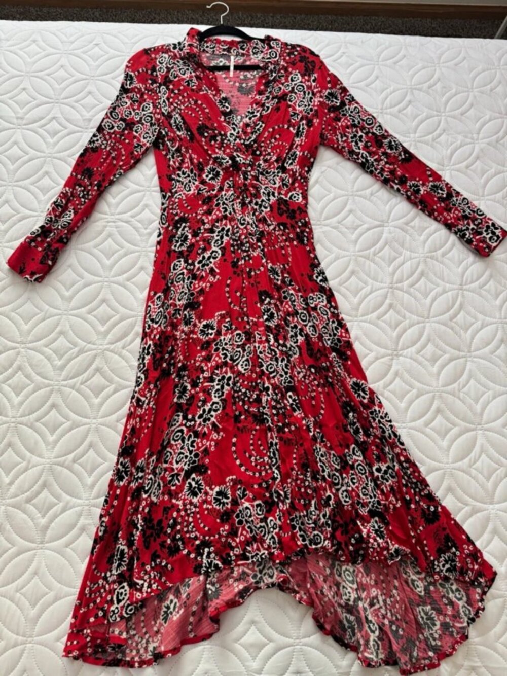 Women's S Red/Black/White Floral Wrap Dress